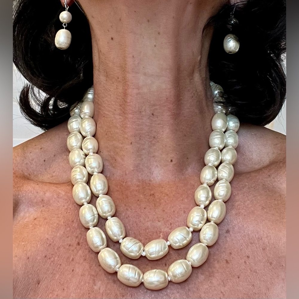 Elegant Faux Pearl Necklace and Earring Set